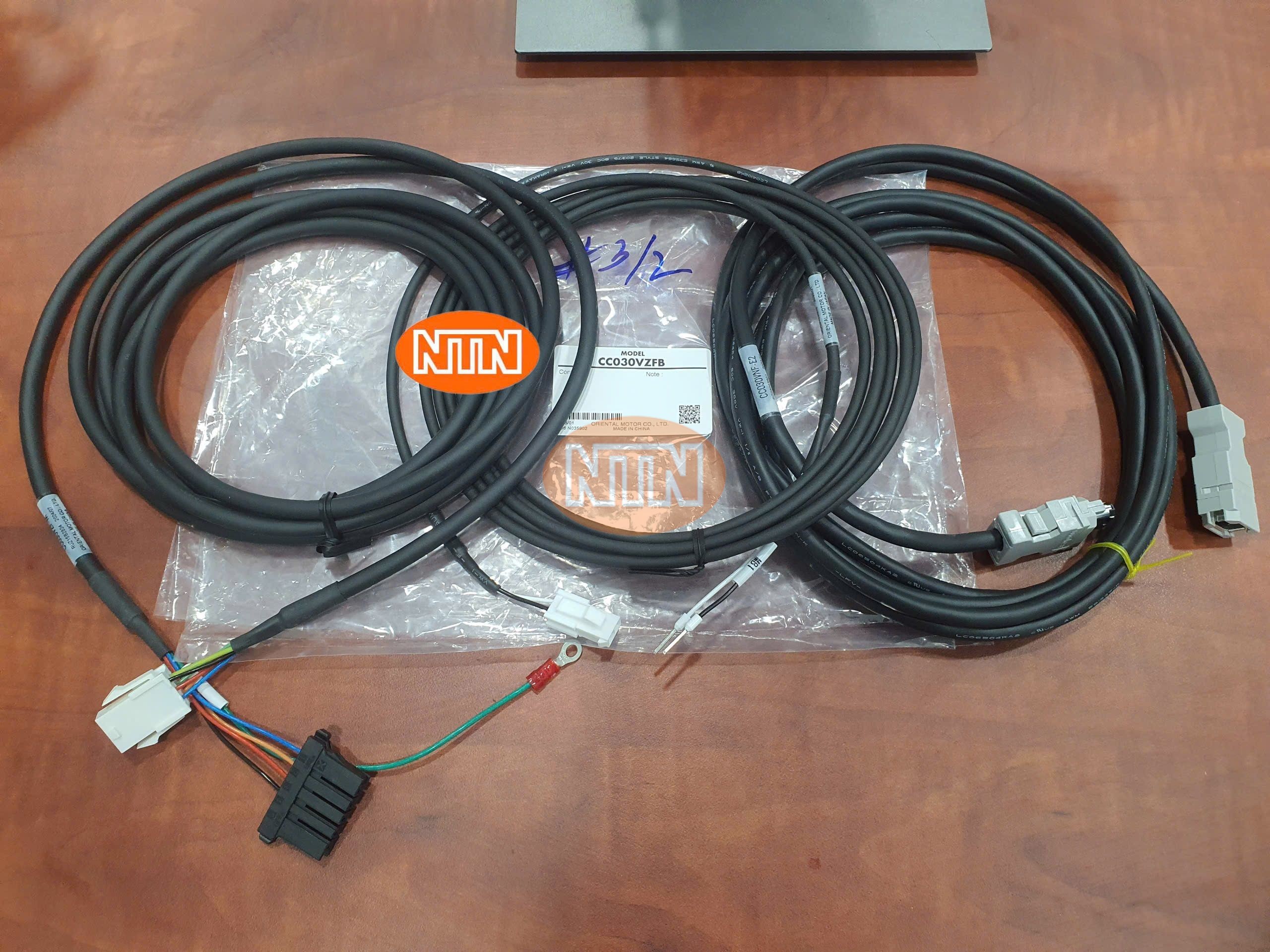 Cable Set Oriental Motor CC030VZFB Bộ dây cáp