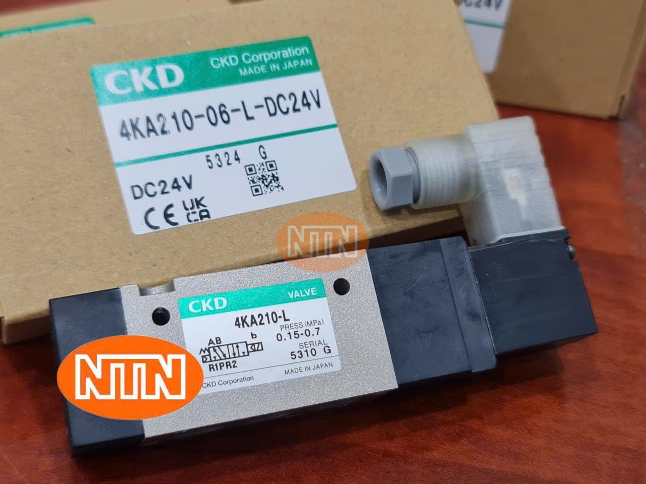 Solenoid Valve CKD 4KA210-06-L-DC24V Van điện từ