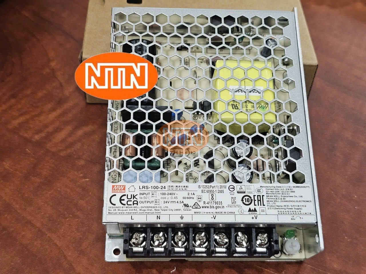 Safety Switch Omron D4SL-N2HFG-D Công tắc an toàn