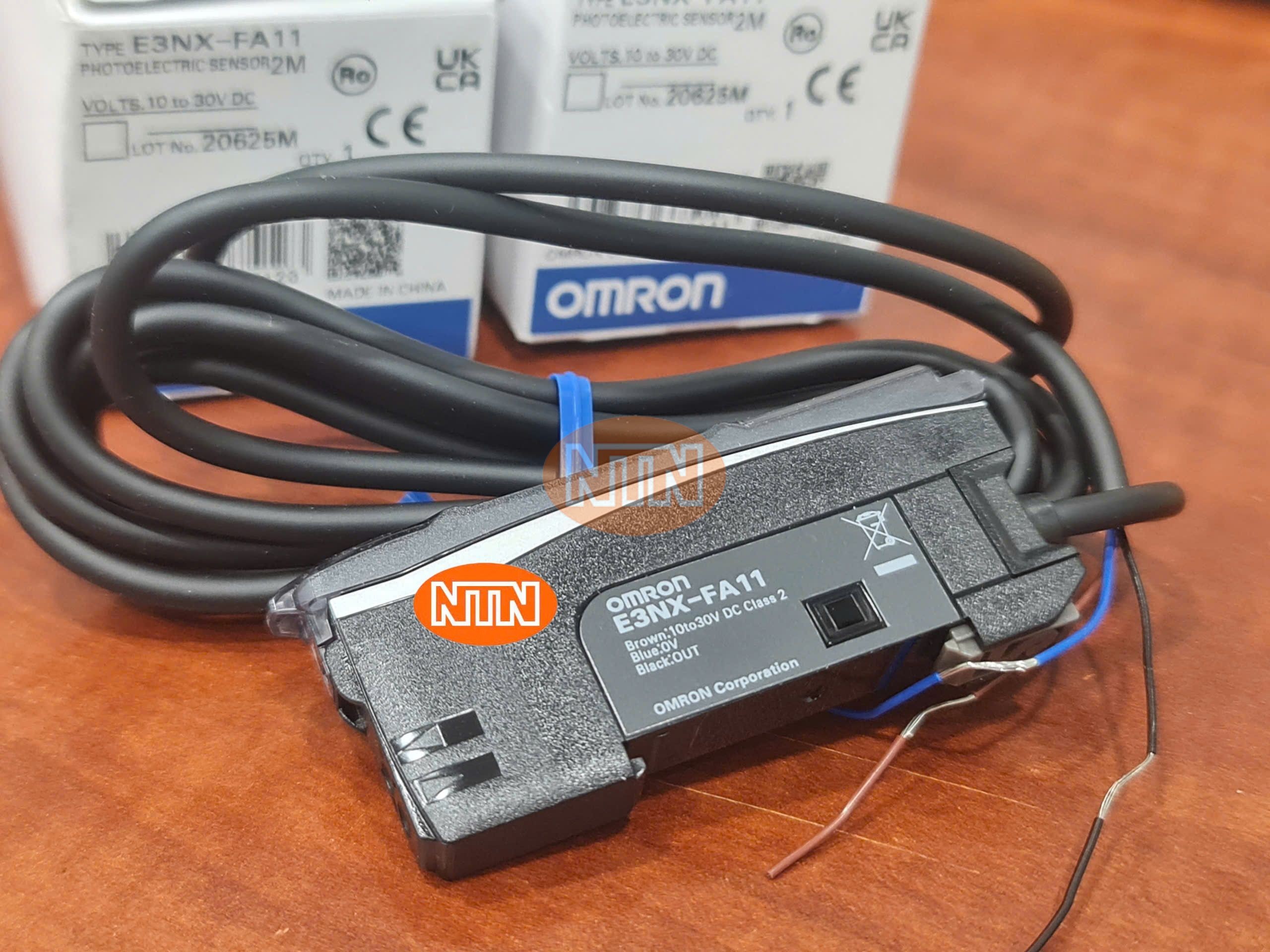 Proximity Sensor Omron E2E-X7T1 2M Cảm biến tiệm cận