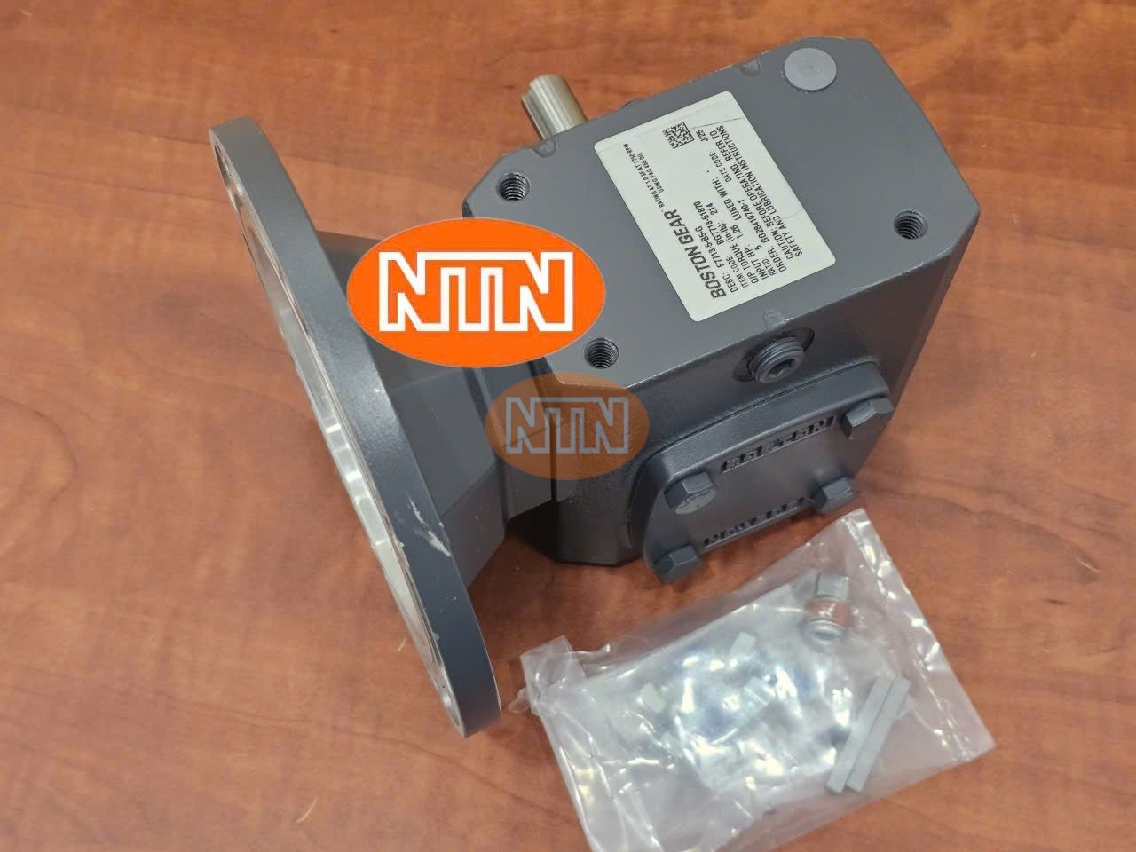 Reducer Boston Gear F7713-5-B5-G Hộp giảm tốc