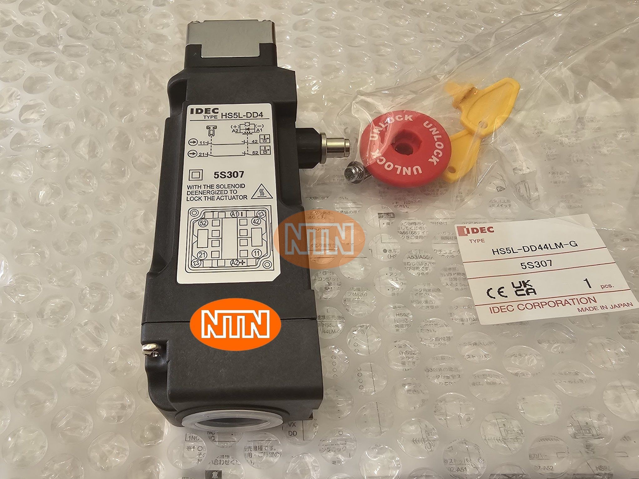 Safety switch IDEC HS5L-DD44LM-G Công tắc an toàn