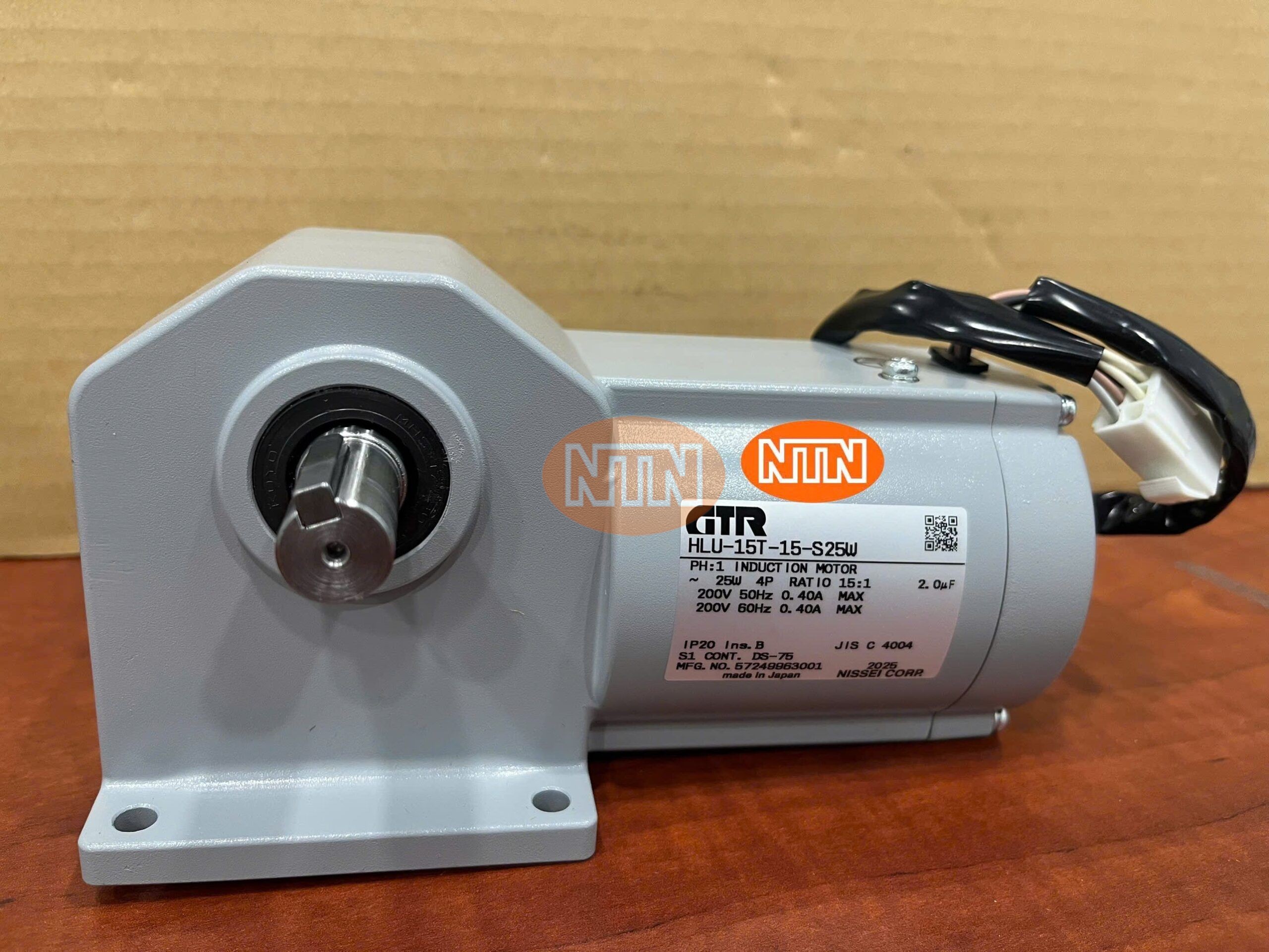 Induction Motor NISSEI HLU-15T-15-S25W Động cơ giảm tốc