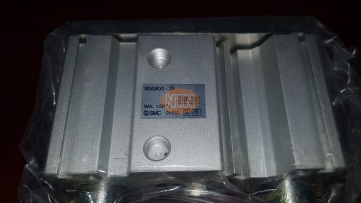 SMC MGQM32-25 Xi lanh khí nén
