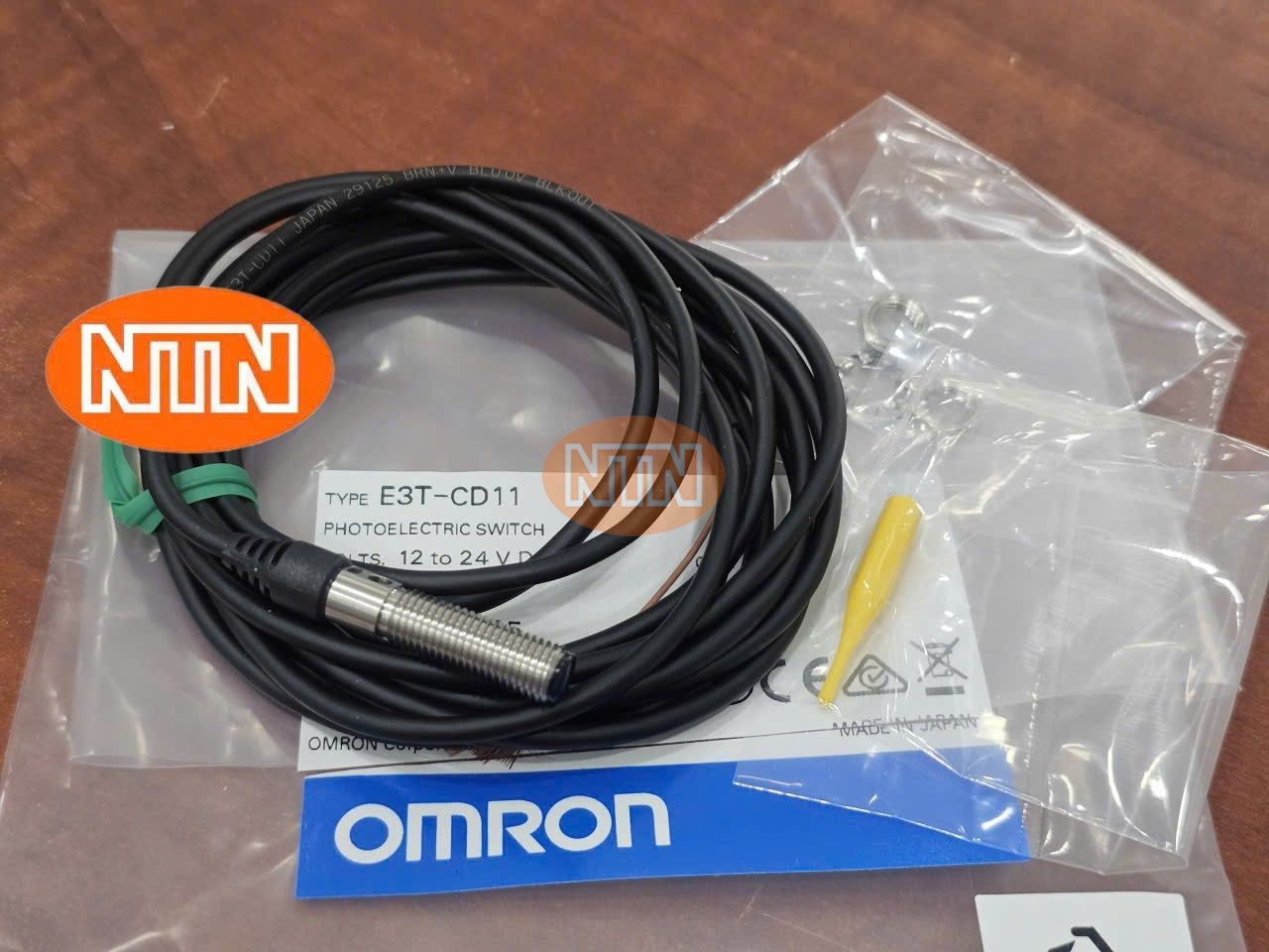 Photoelectric Sensor Banner Q4XTBLAF300-Q8 Cảm biến quang