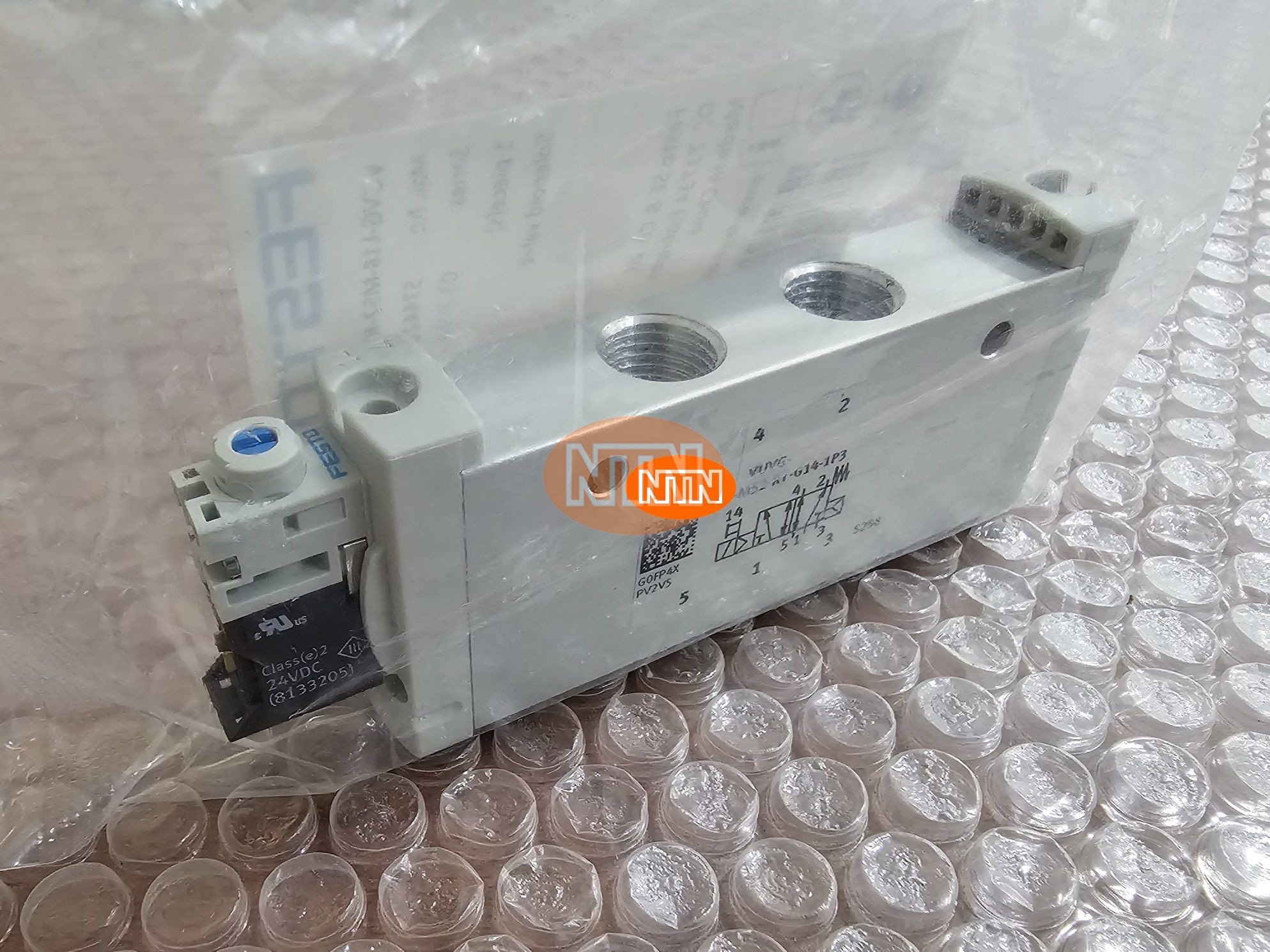 Solenoid valve Festo VUVG-L18-T32C-AT-G14-1R8L P/N:8031525 Van điện từ