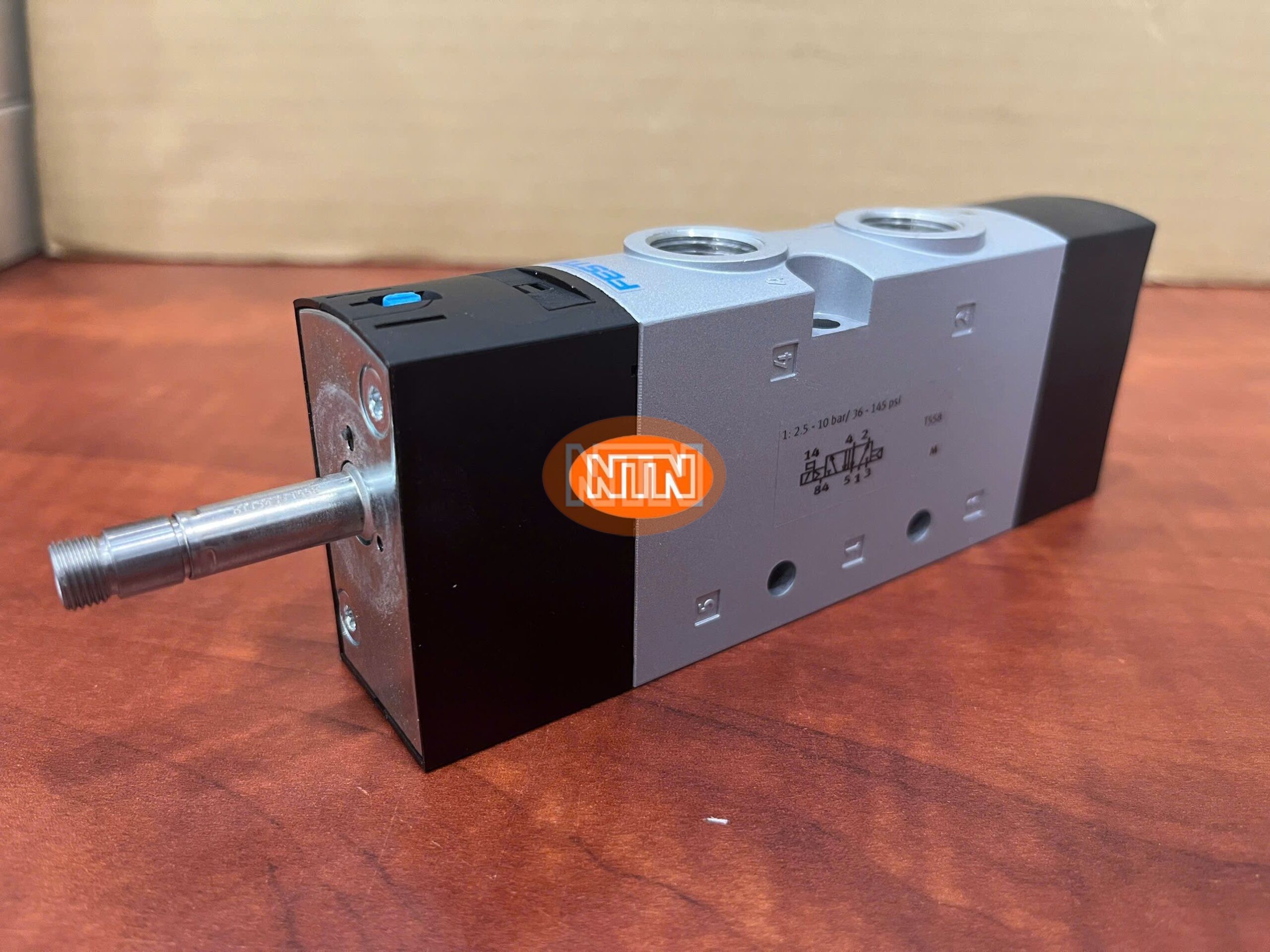 Solenoid Valve Festo VUVS-L30-M52-AD-G38-F8 (575594) Van điện từ